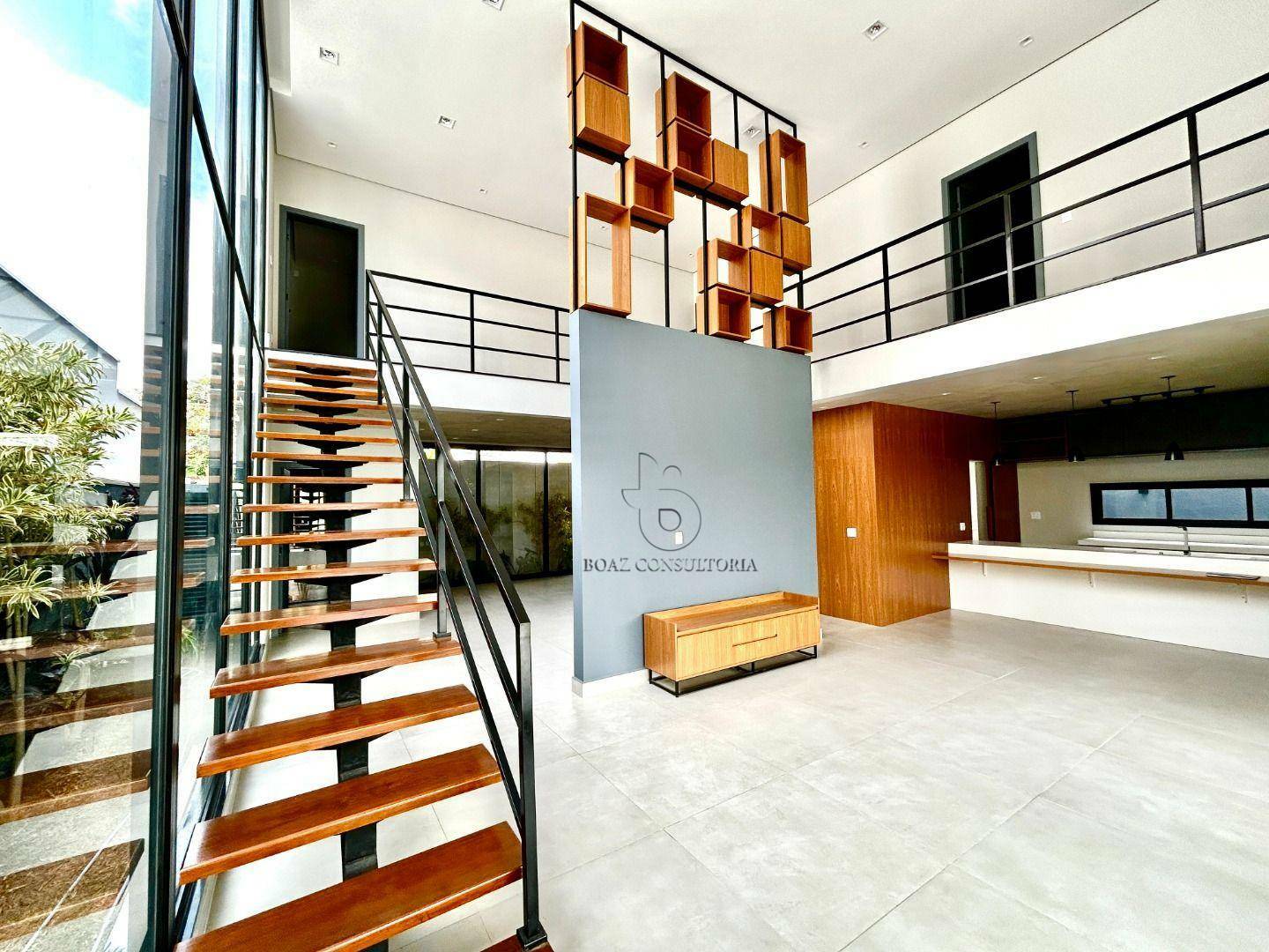 Casa de Condomínio à venda com 4 quartos, 355m² - Foto 2