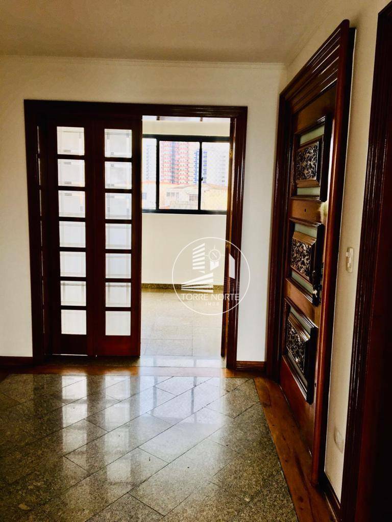 Apartamento à venda com 4 quartos, 220m² - Foto 10