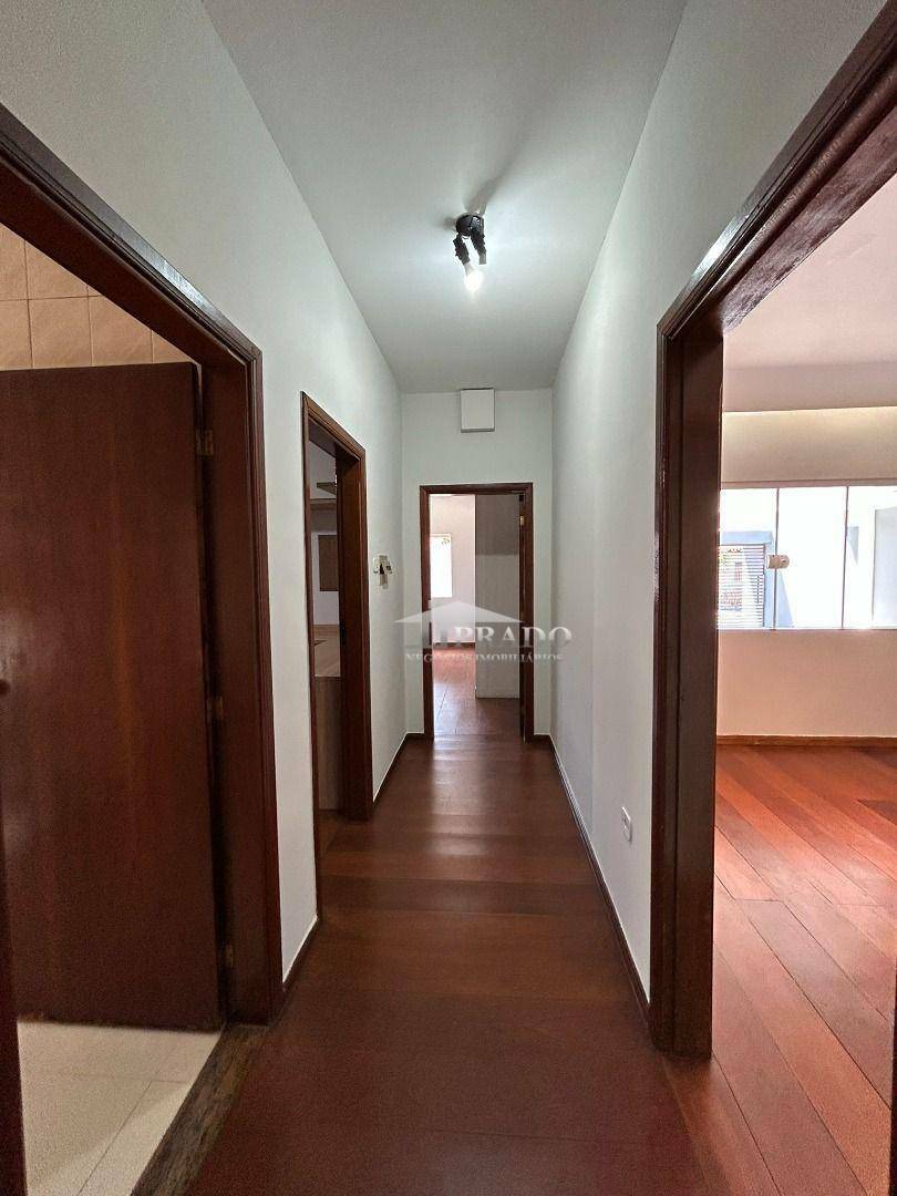 Casa à venda com 3 quartos, 220m² - Foto 17