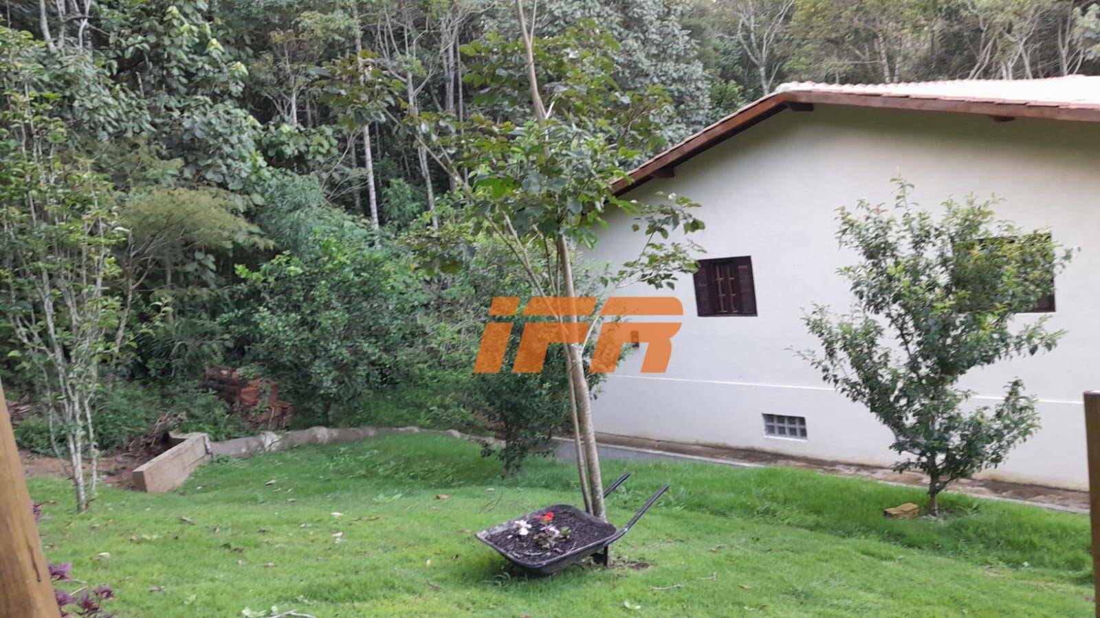 Chácara à venda com 7 quartos, 432m² - Foto 37