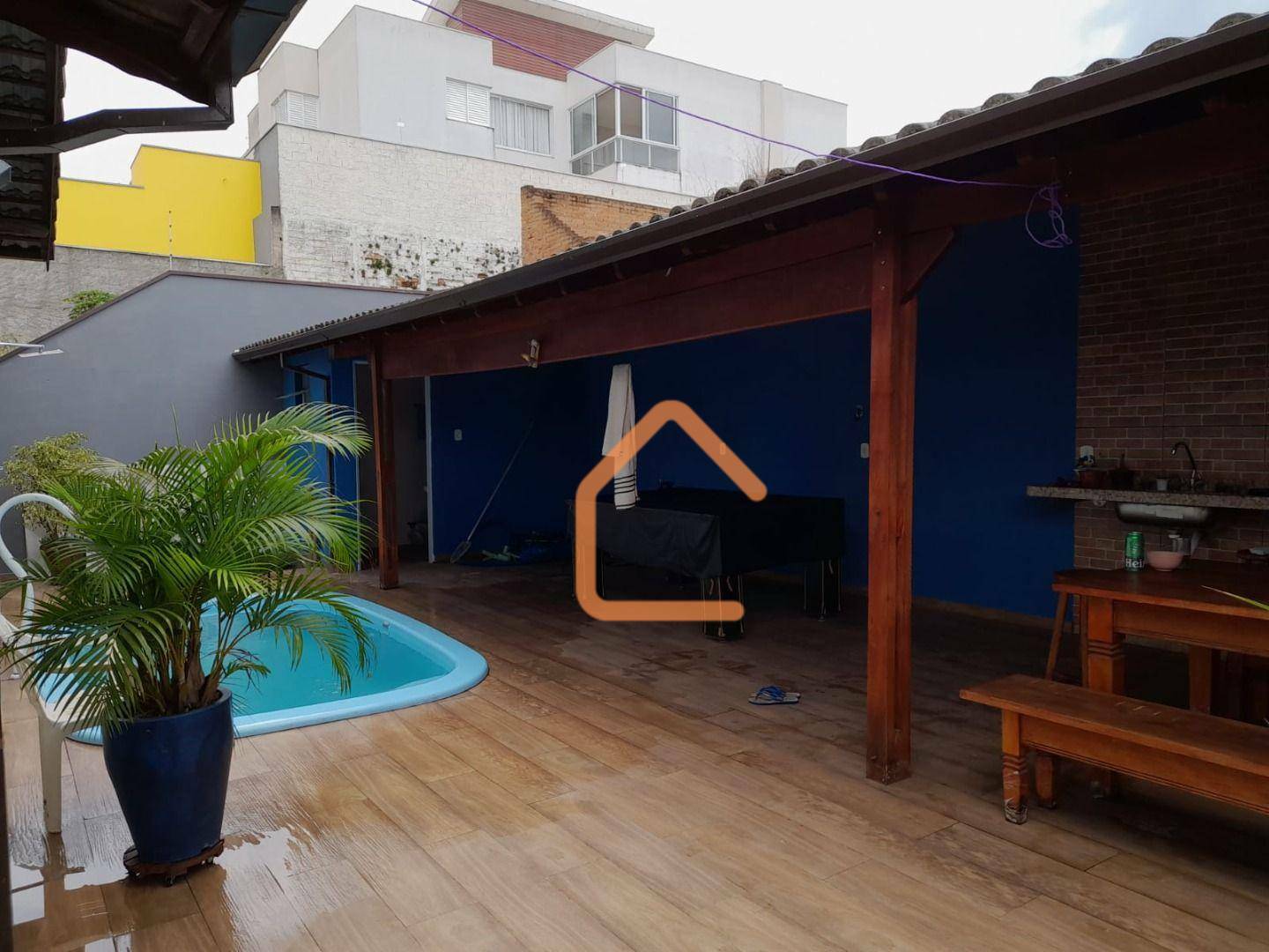 Casa à venda com 4 quartos, 230m² - Foto 23