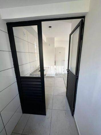 Apartamento à venda com 2 quartos, 42m² - Foto 20