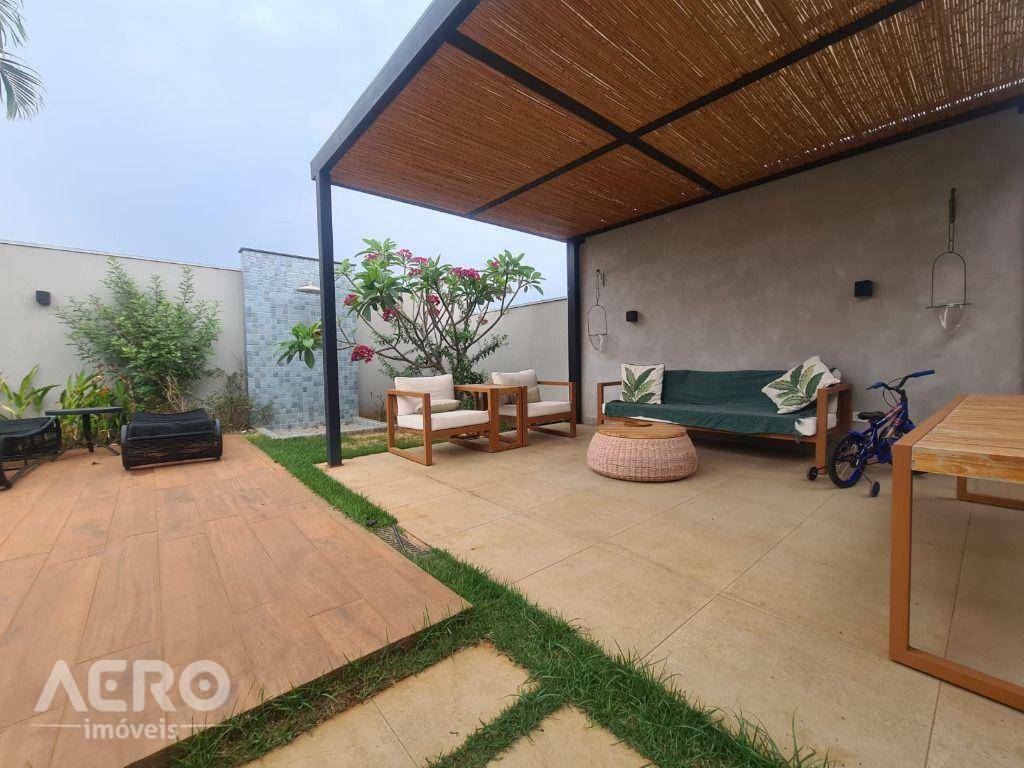 Casa de Condomínio à venda com 3 quartos, 209m² - Foto 5