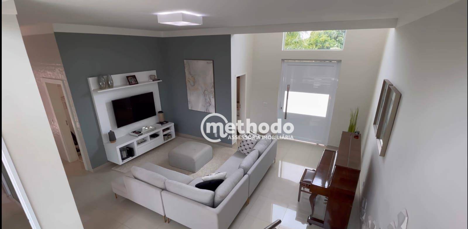 Casa de Condomínio à venda com 3 quartos, 236m² - Foto 4