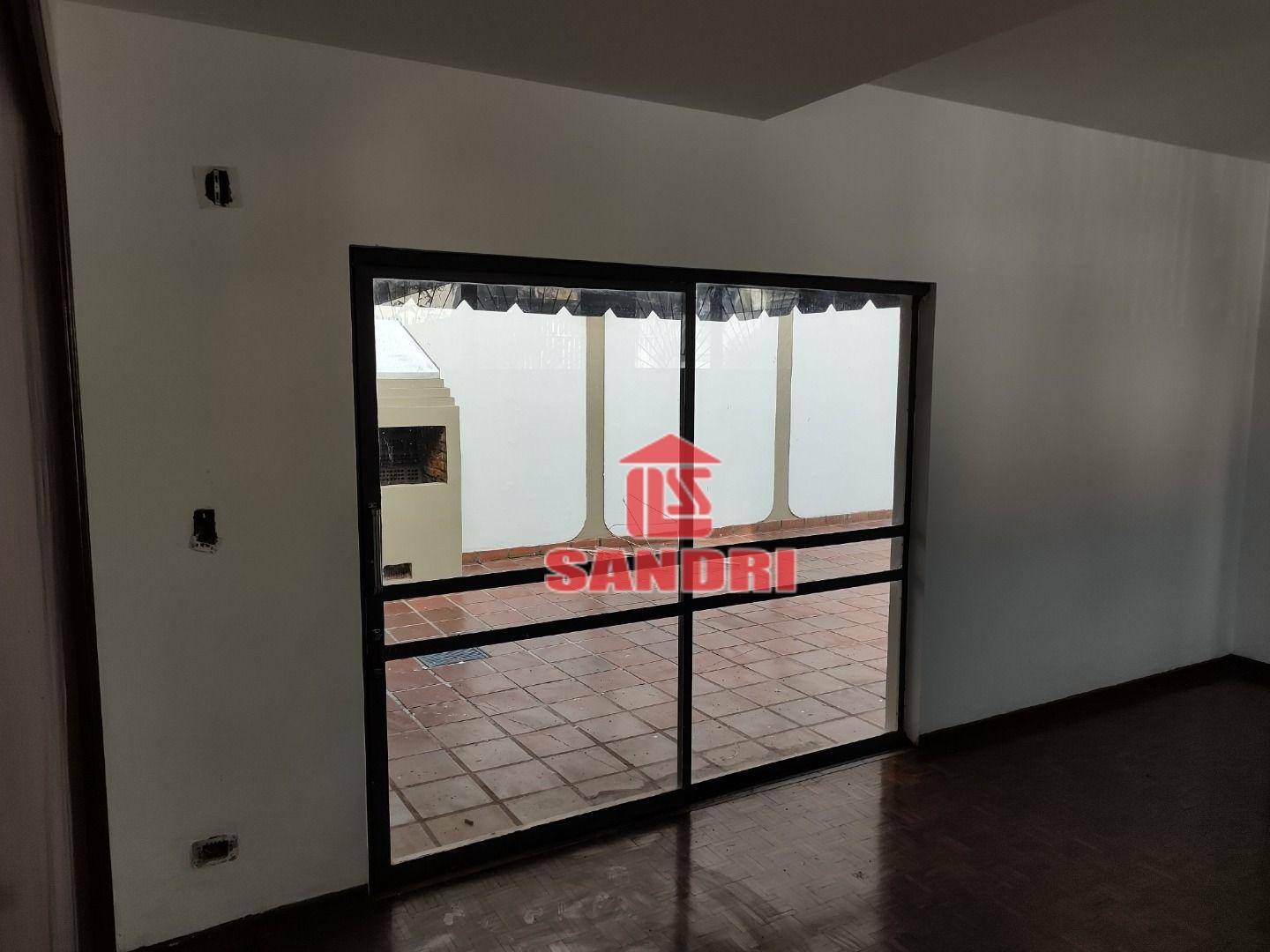 Sobrado à venda com 3 quartos, 218m² - Foto 9