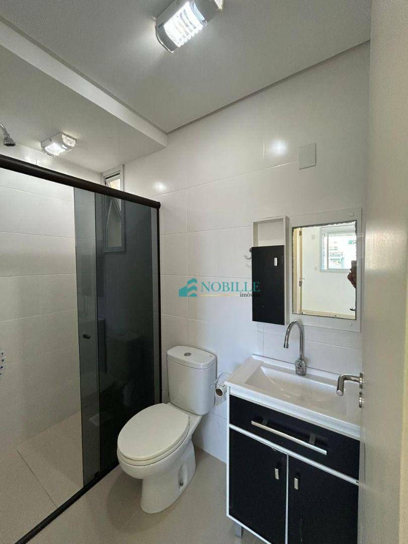 Apartamento para alugar com 2 quartos, 70m² - Foto 16