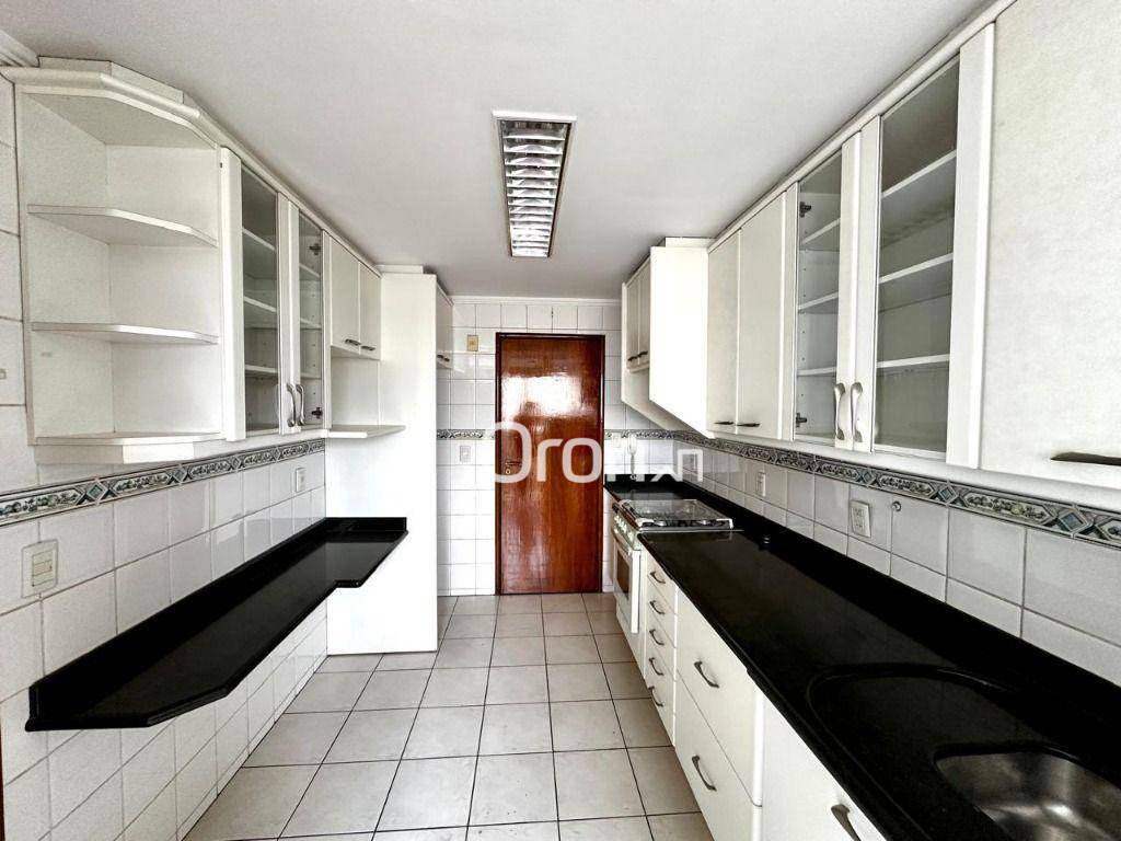 Apartamento à venda com 3 quartos, 111m² - Foto 2