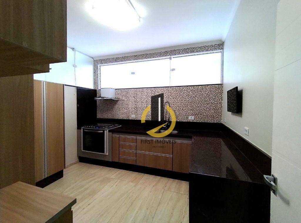 Sobrado à venda com 2 quartos, 220m² - Foto 15