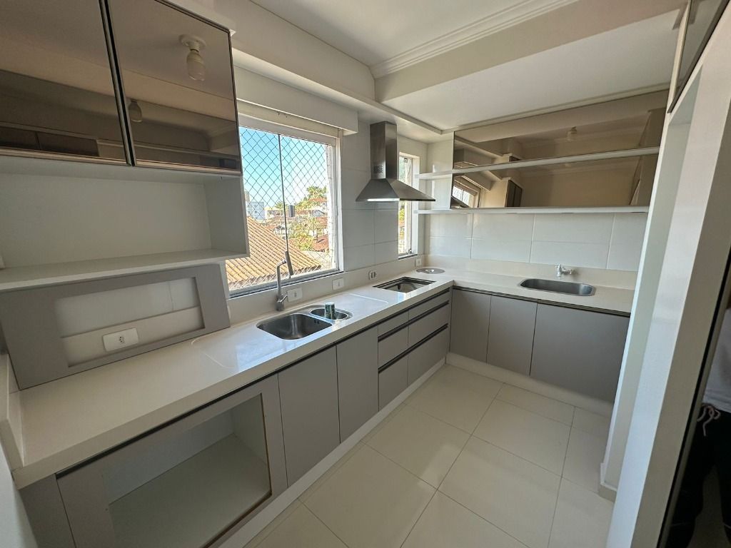 Apartamento à venda com 2 quartos, 58m² - Foto 1