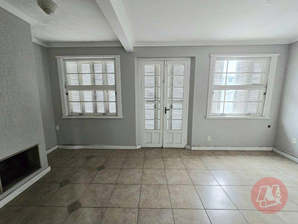 Apartamento para alugar com 3 quartos, 100m² - Foto 1