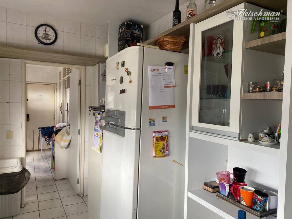 Apartamento à venda com 4 quartos, 186m² - Foto 18