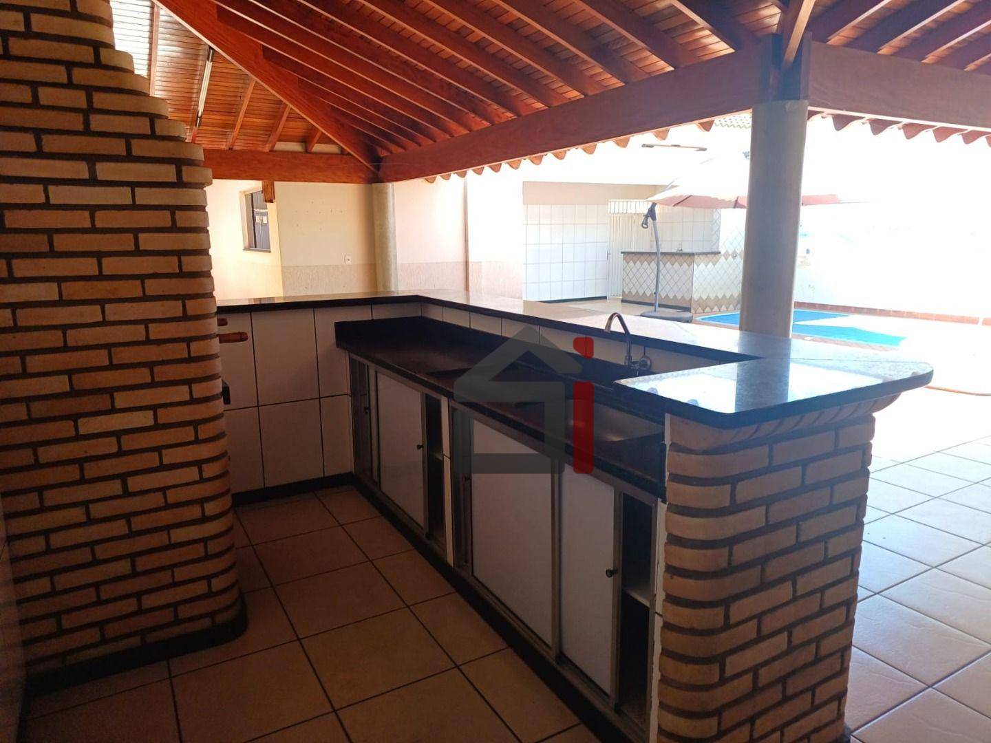 Casa à venda e aluguel com 3 quartos, 205m² - Foto 10