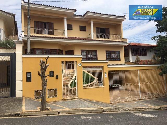 Casa à venda com 3 quartos, 360m² - Foto 1