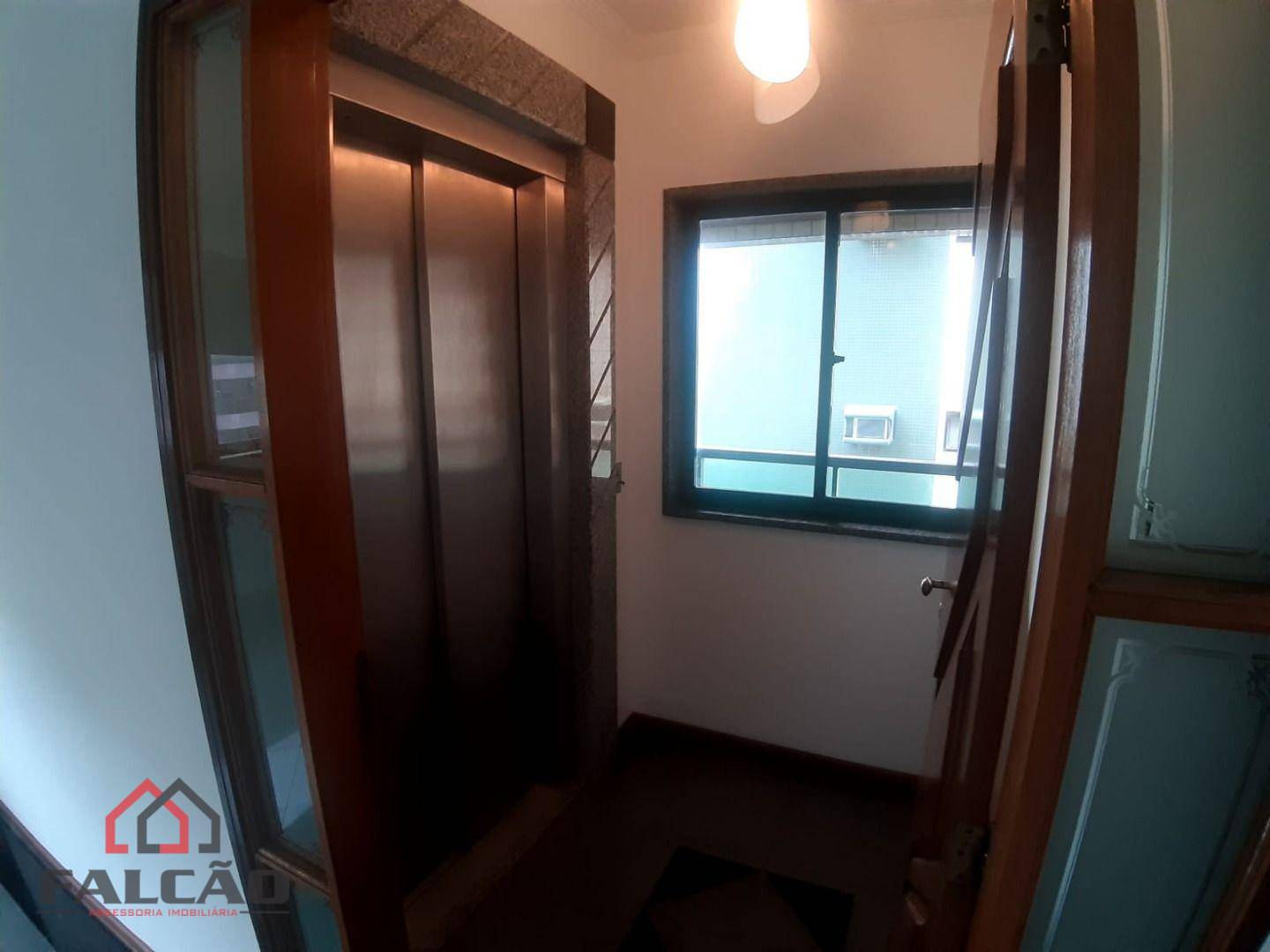 Apartamento à venda e aluguel com 3 quartos, 140m² - Foto 1