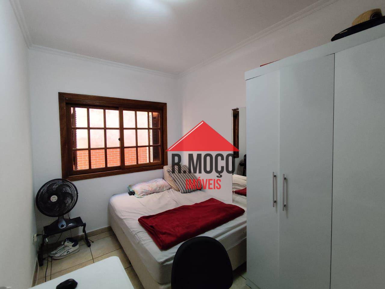 Casa à venda com 5 quartos, 160m² - Foto 11