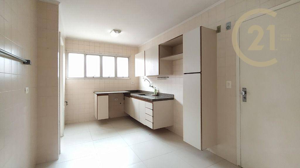 Apartamento para alugar com 3 quartos, 130m² - Foto 16