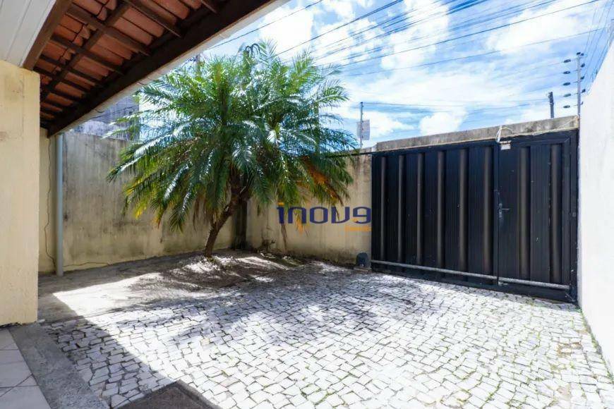 Casa à venda com 3 quartos, 129m² - Foto 2