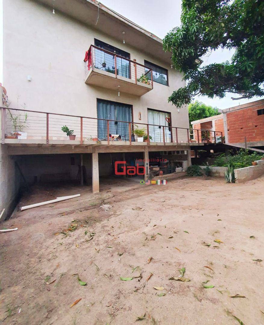 Casa de Condomínio à venda com 1 quarto, 100m² - Foto 2