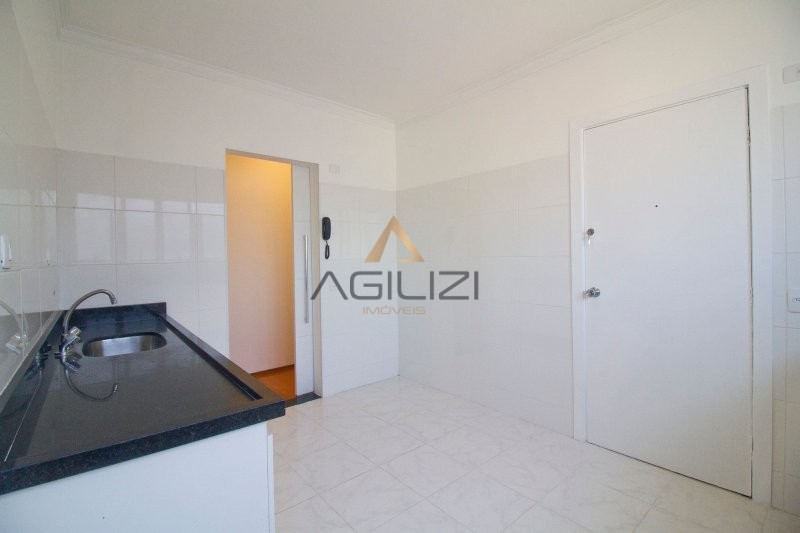 Apartamento à venda com 3 quartos, 102m² - Foto 8