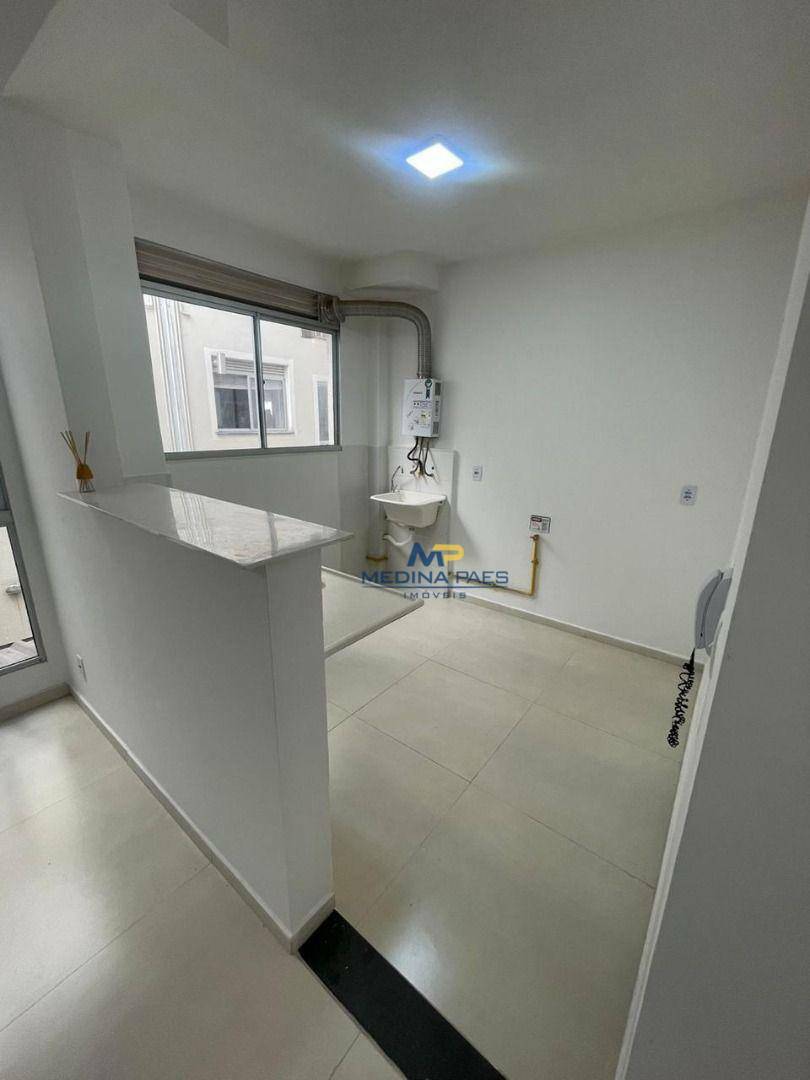 Apartamento à venda com 2 quartos, 55m² - Foto 3