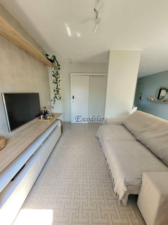 Apartamento à venda com 2 quartos, 67m² - Foto 2