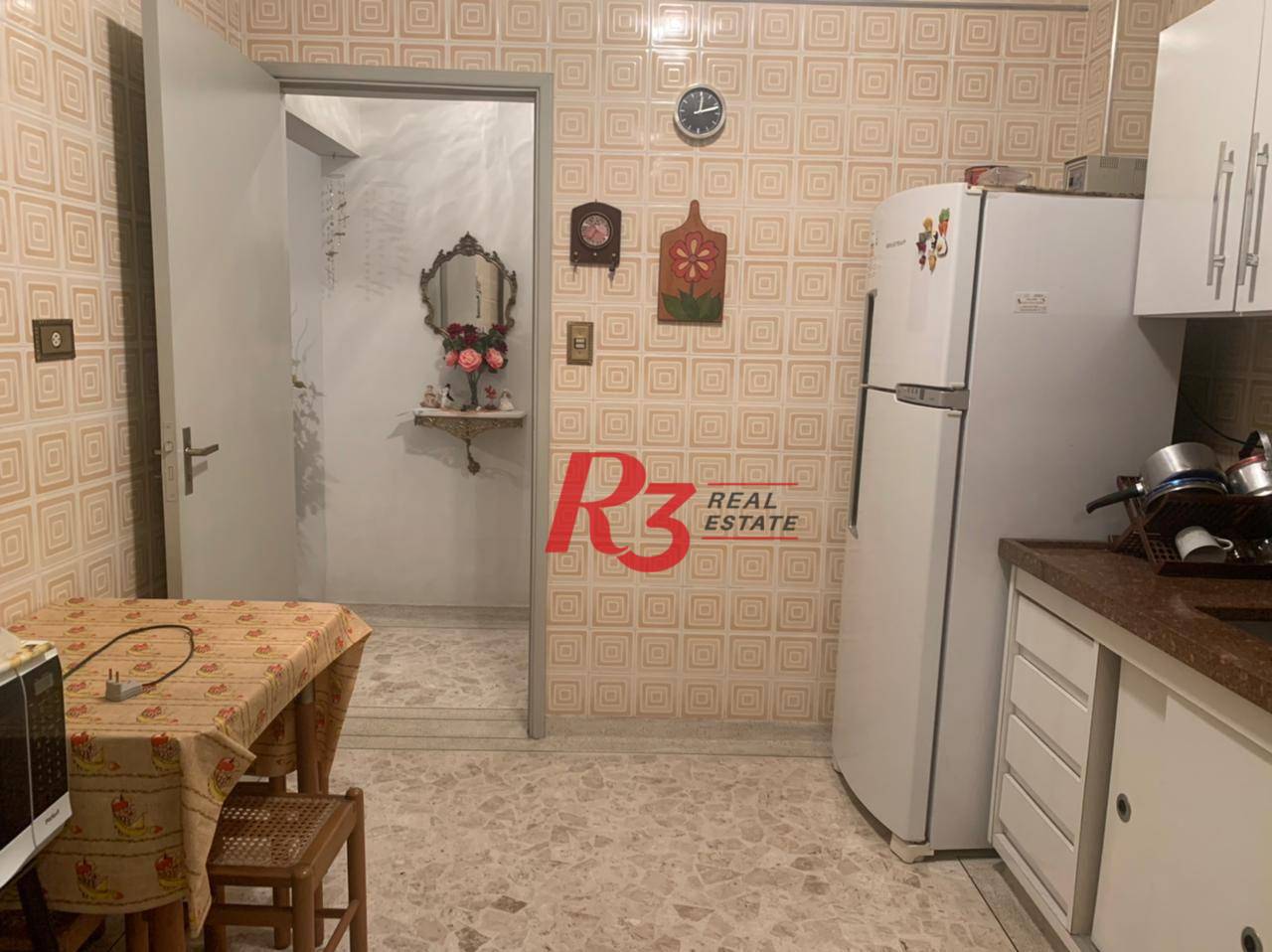 Apartamento à venda com 1 quarto, 63m² - Foto 2