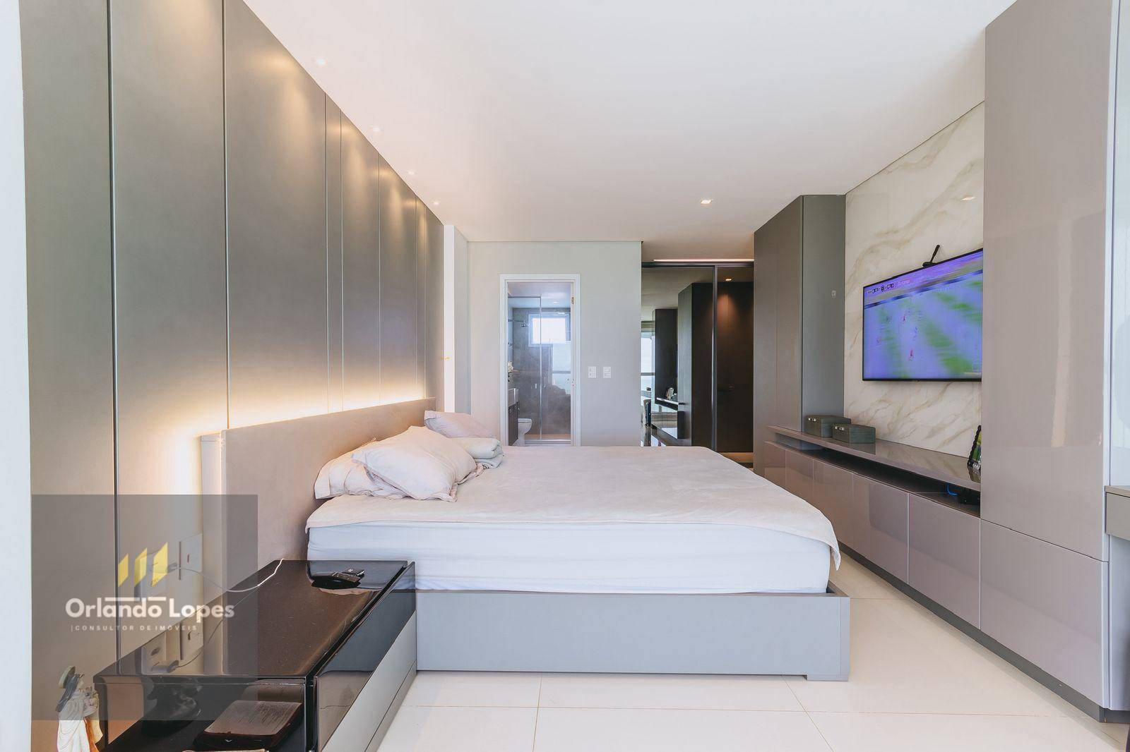 Apartamento à venda com 3 quartos, 258m² - Foto 13