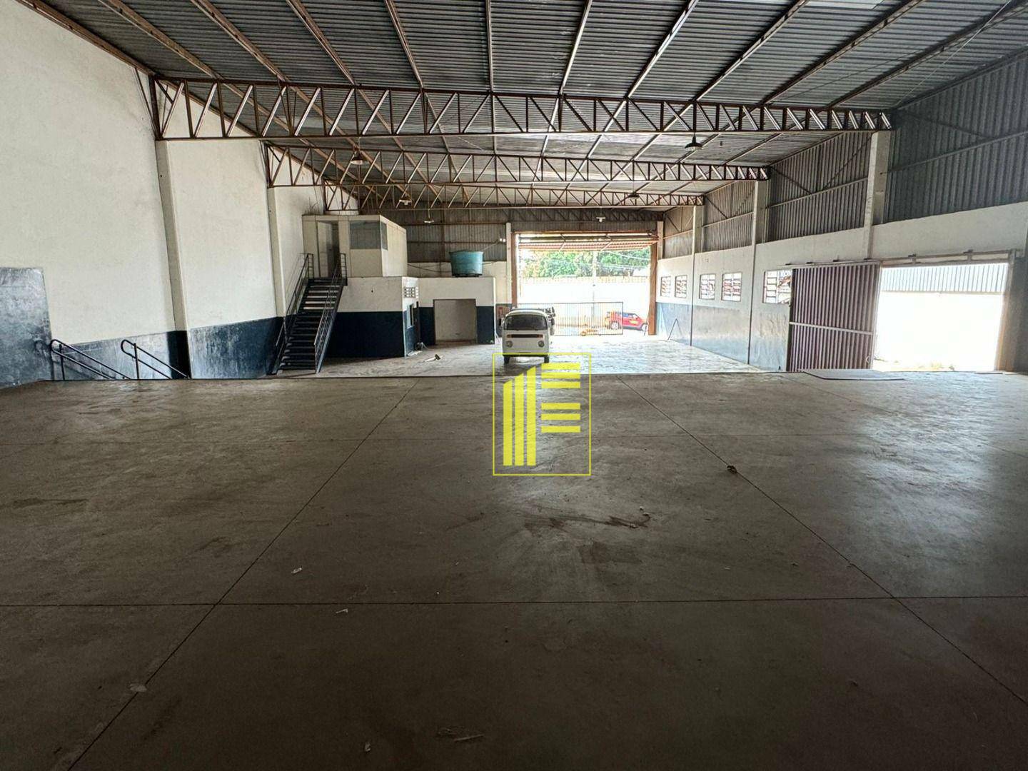 Depósito-Galpão-Armazém para alugar, 512m² - Foto 2