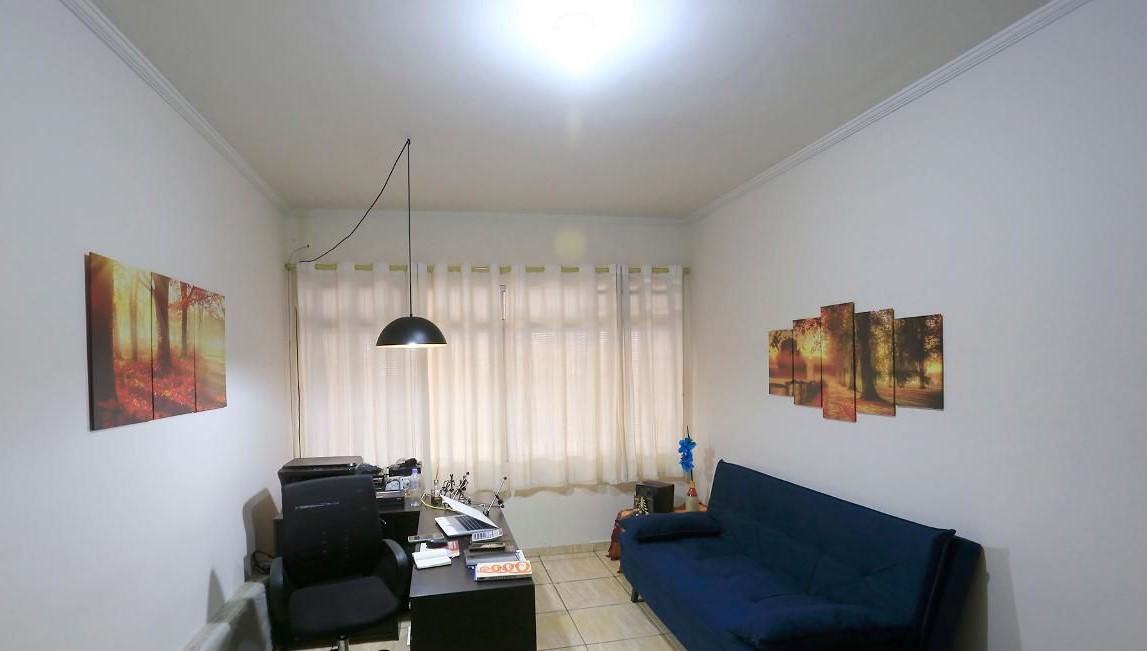 Sobrado à venda com 4 quartos, 250m² - Foto 1