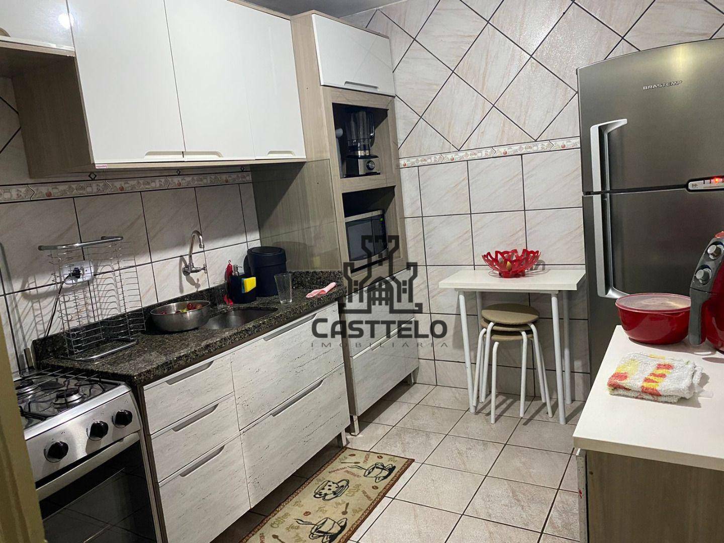 Sobrado à venda com 3 quartos, 60m² - Foto 4