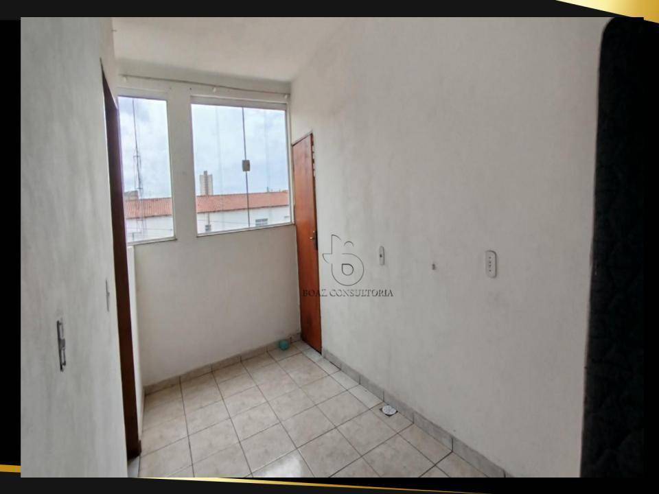 Casa à venda com 6 quartos, 342m² - Foto 35