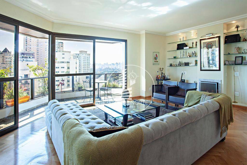 Apartamento para alugar com 4 quartos, 247m² - Foto 18