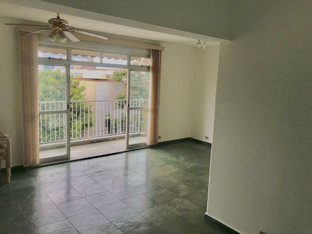 Apartamento à venda com 3 quartos, 125m² - Foto 4