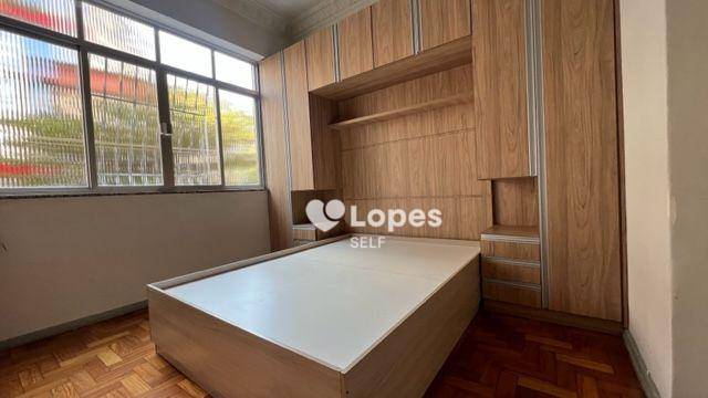 Apartamento à venda com 2 quartos, 79m² - Foto 4