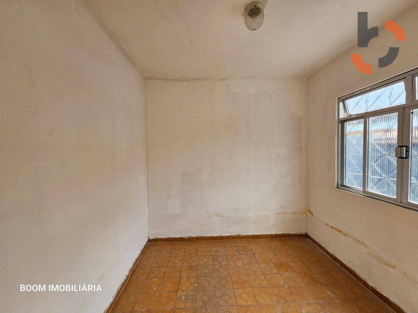 Casa à venda com 3 quartos, 96m² - Foto 11