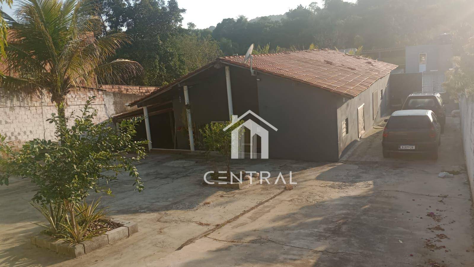 Chácara, 6 quartos, 800 m² - Foto 1