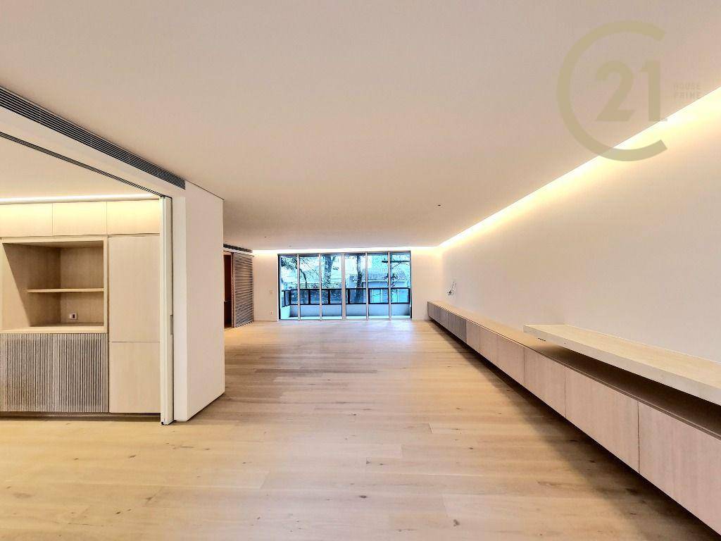 Apartamento à venda com 3 quartos, 211m² - Foto 14