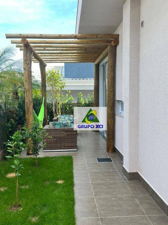 Casa de Condomínio à venda com 3 quartos, 290m² - Foto 4