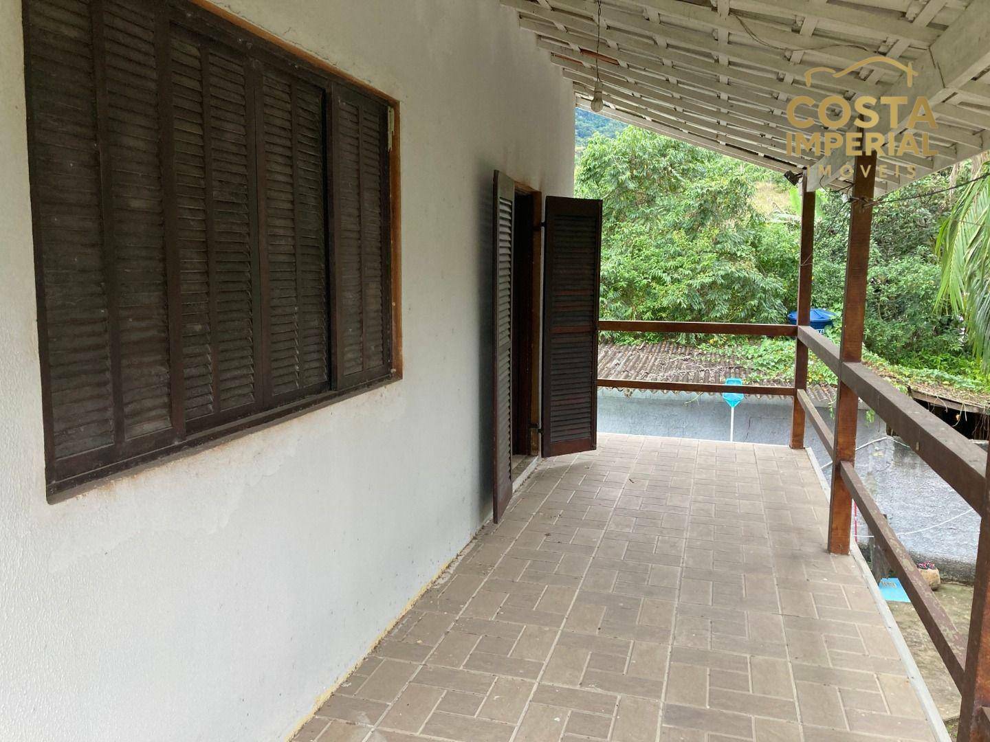 Casa à venda e aluguel com 4 quartos, 317m² - Foto 8