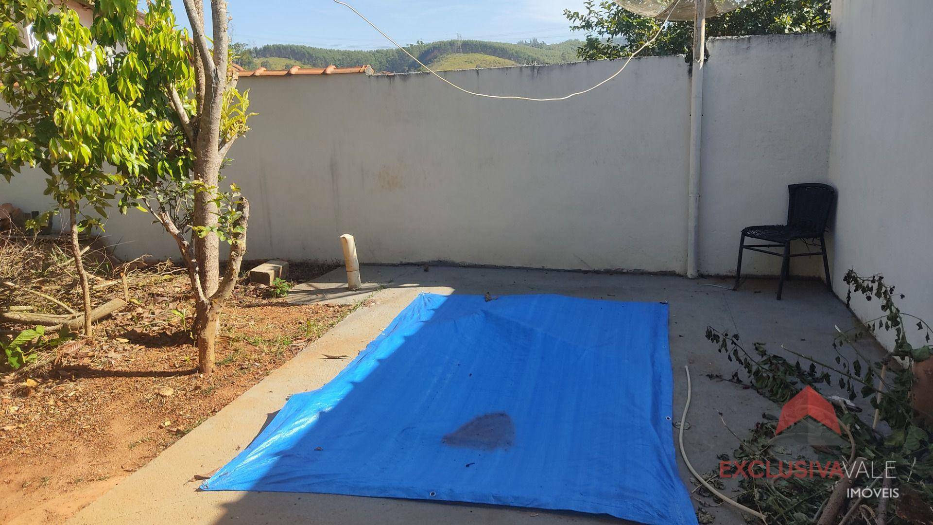 Casa à venda com 2 quartos, 90m² - Foto 3