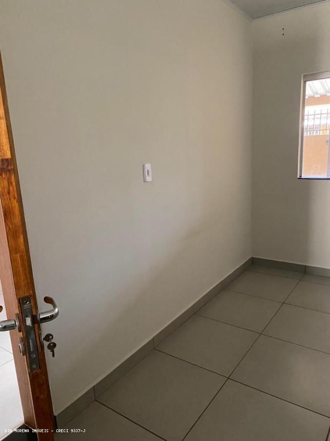 Casa à venda com 1 quarto, 200m² - Foto 7