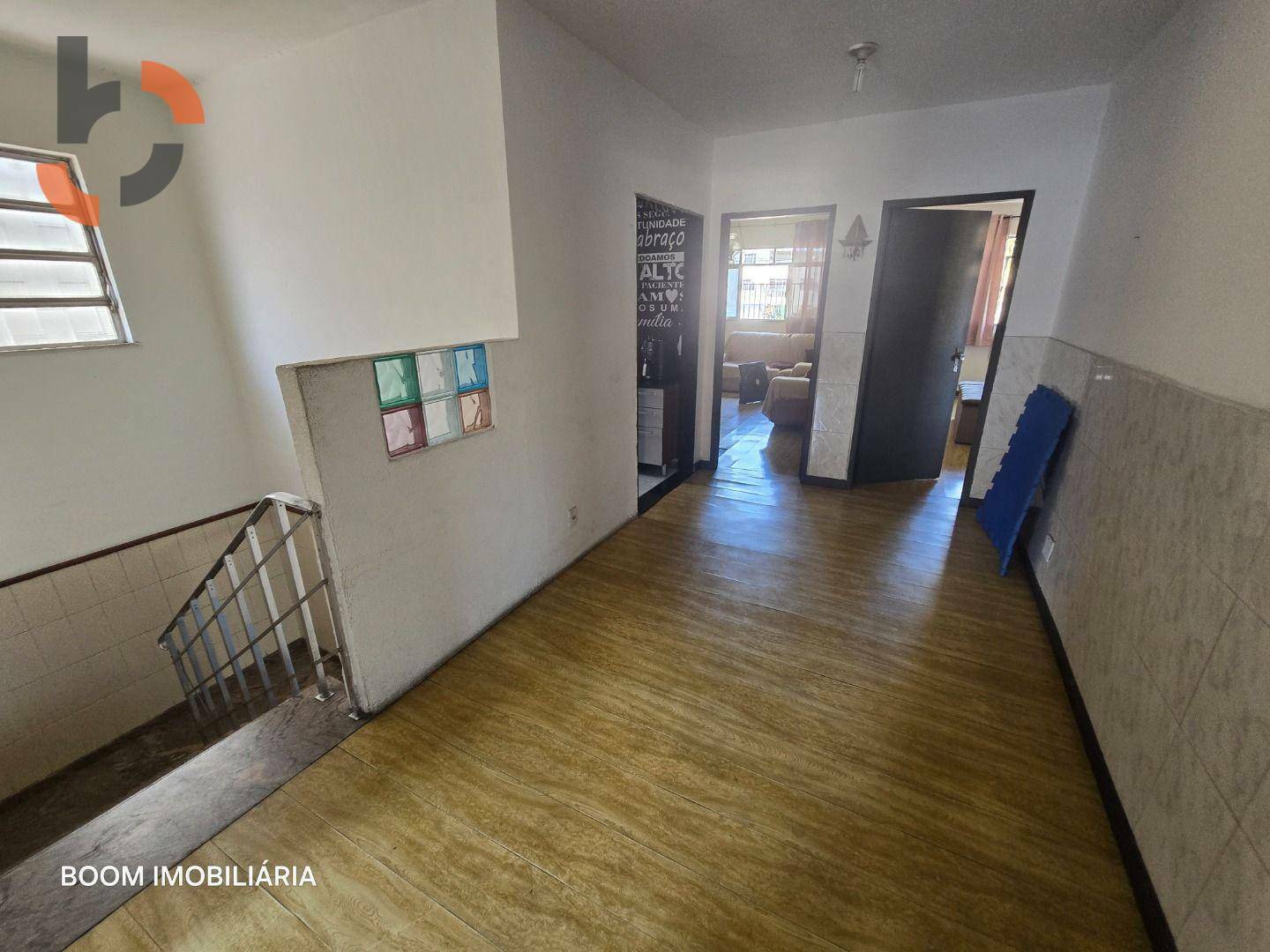 Casa à venda com 4 quartos, 297m² - Foto 9