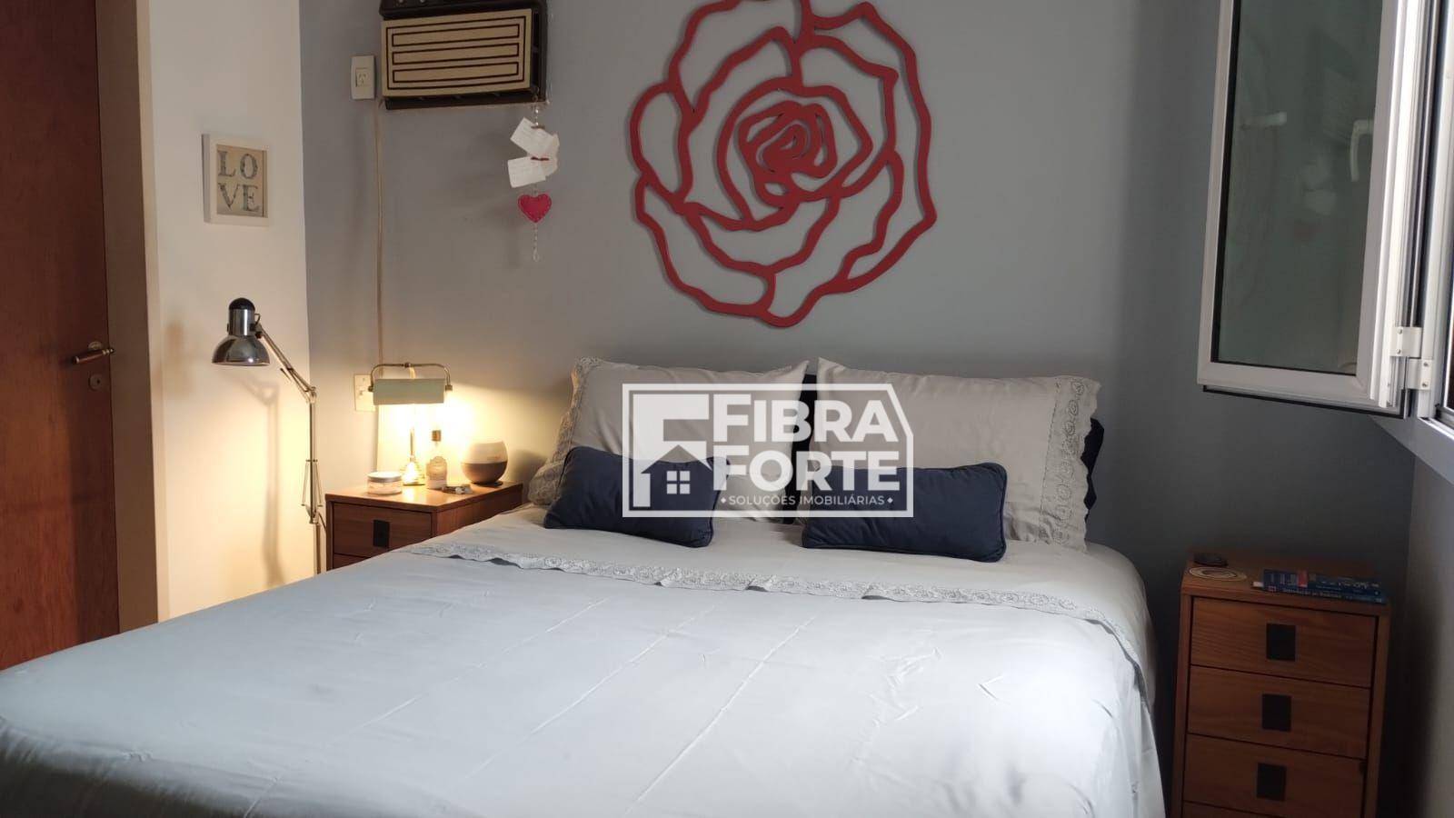 Apartamento para alugar com 3 quartos, 94m² - Foto 1