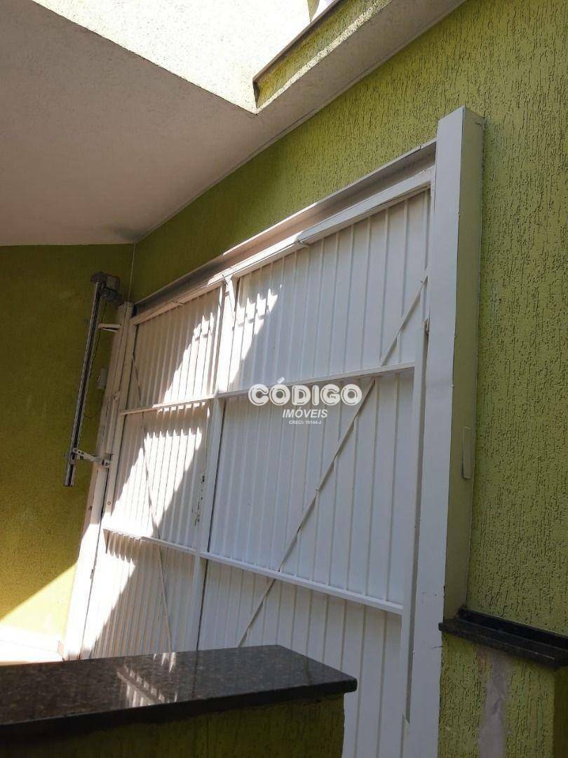 Sobrado à venda com 3 quartos, 234m² - Foto 3