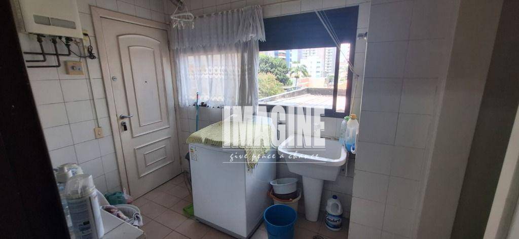 Apartamento à venda com 3 quartos, 130m² - Foto 15