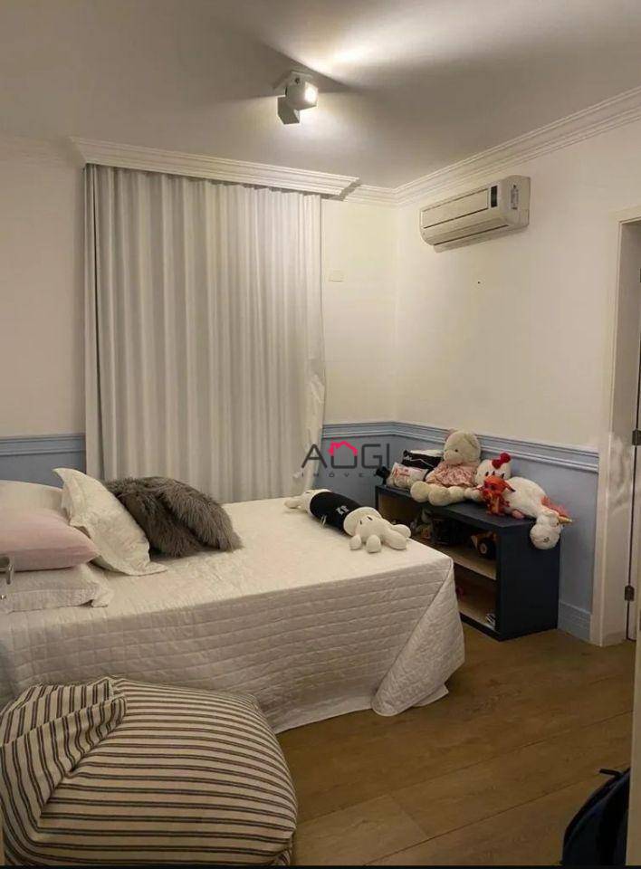 Apartamento à venda com 3 quartos, 206m² - Foto 7