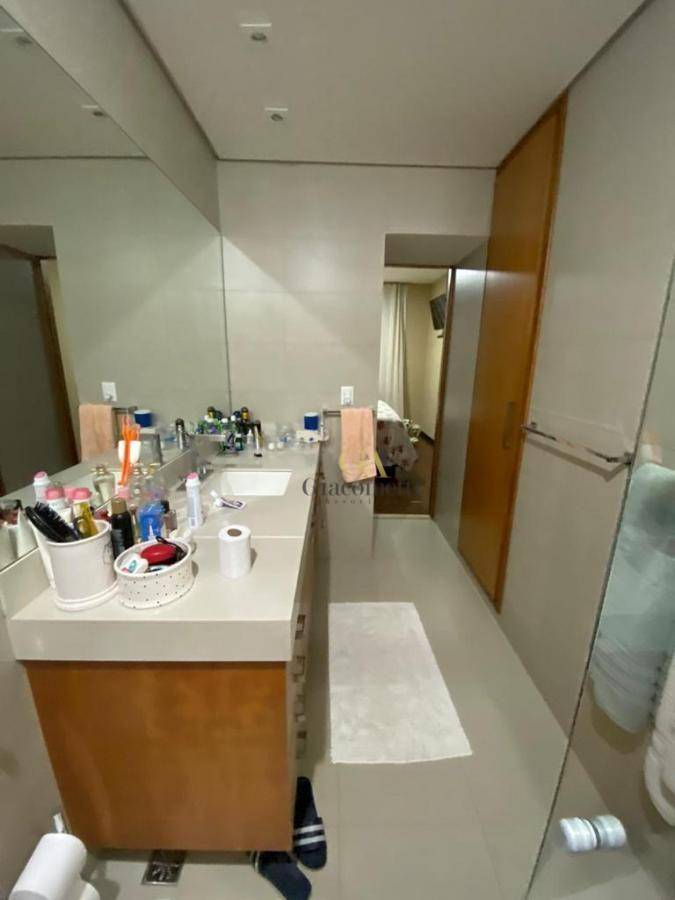 Casa de Condomínio à venda com 4 quartos, 450m² - Foto 36