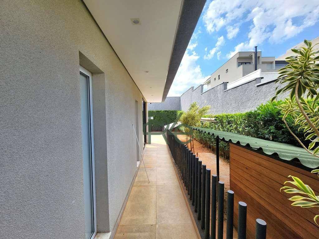 Casa de Condomínio à venda com 3 quartos, 303m² - Foto 35