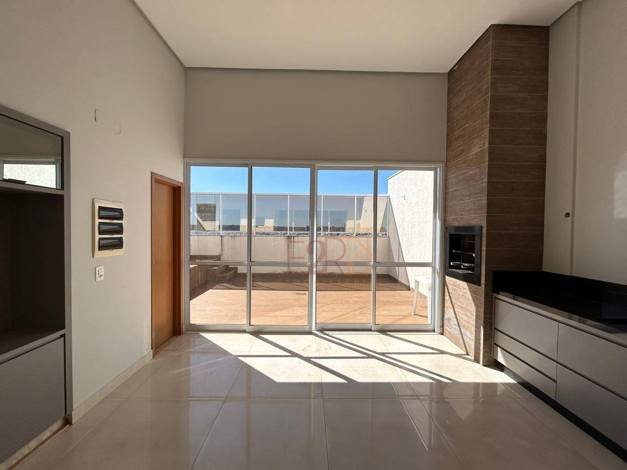 Apartamento à venda com 3 quartos, 192m² - Foto 11