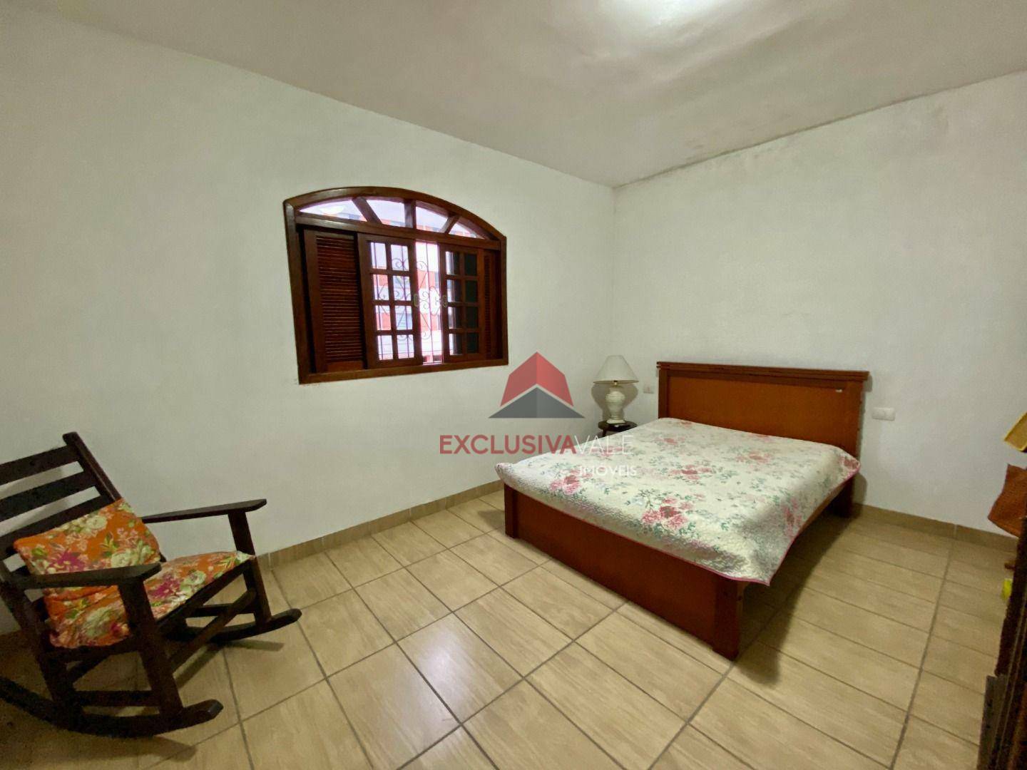 Casa à venda com 4 quartos, 326m² - Foto 18